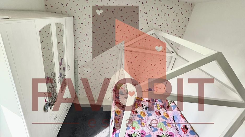 Spatios. Mobilat si utilat. Model cu 2 bai. - Poză 10