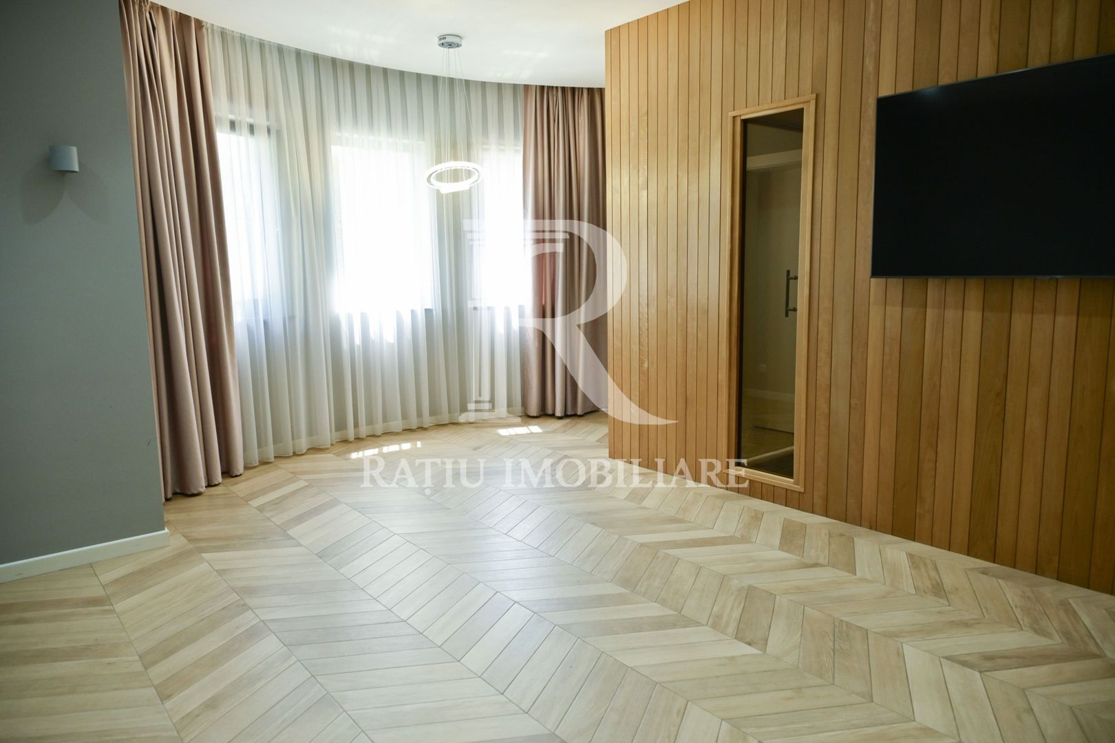 Pensiune agroturistica de vanzare | Piscina| Sauna| Sânmartin | Bihor - Poză 29
