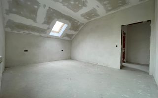 Casa rezidențială cu 7 camere, 3 băi, dressing, pivniță – Sura Mica - Poză 23