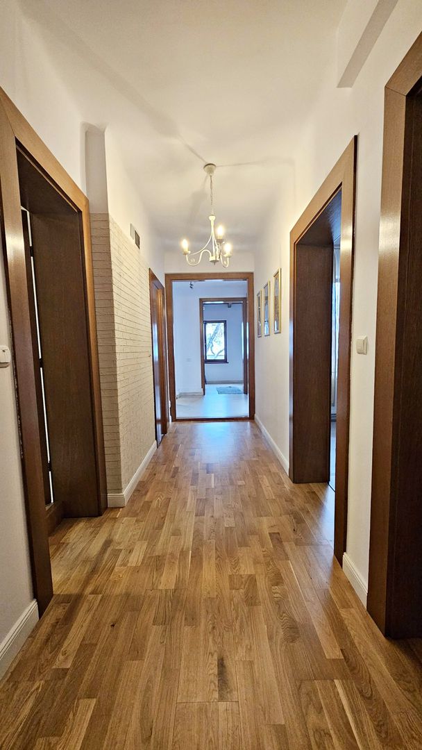 Apartament 3 camere premium în vilă, parter, garaj, acces separat – Central - Poză 9