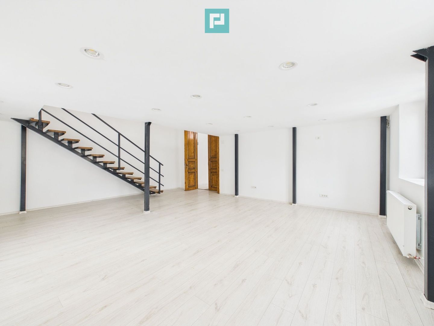 Spațiu Comercial Renovat  La 5 Minute de Piața Unirii - Poză 3