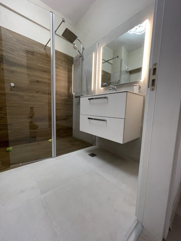 3 camere + curte + parcare bloc nou  Crangasi - Poză 11