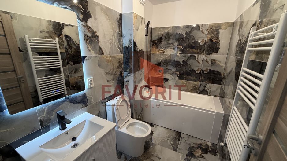 Etaj 2. Disponibil imediat. Decomandat. TVA 21% inclus in pret - Poză 12