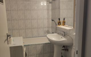 Vanzare apartament luminos de 2 camere in Titan-Lotru, pret negociabil - Poză 6