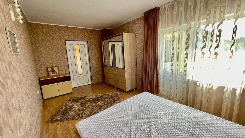 Casa deosebita cu 7 camere si piscina exterioara in cartierul Zorilor - Poză 6