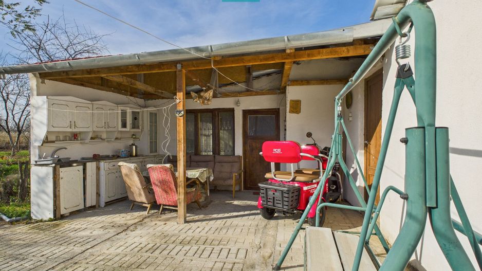 Casuță cu priveliște panoramică spre Cetatea Șiria - Poză 6