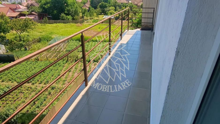 Apartament de vânzare 3 camere,2 balcoane, 50 mp Gherla, Cluj - Poză 11