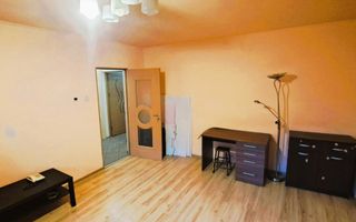 Ap.3 cam de inchiria | 73mp | Parter | bloc reabilitat | 13 Septembrie-Botorani - Poză 2