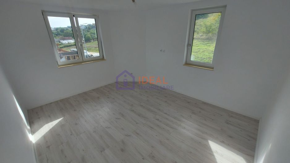 Casa Individuala LA CHEIE cu 250 mp utili, zona Strand - Poză 18