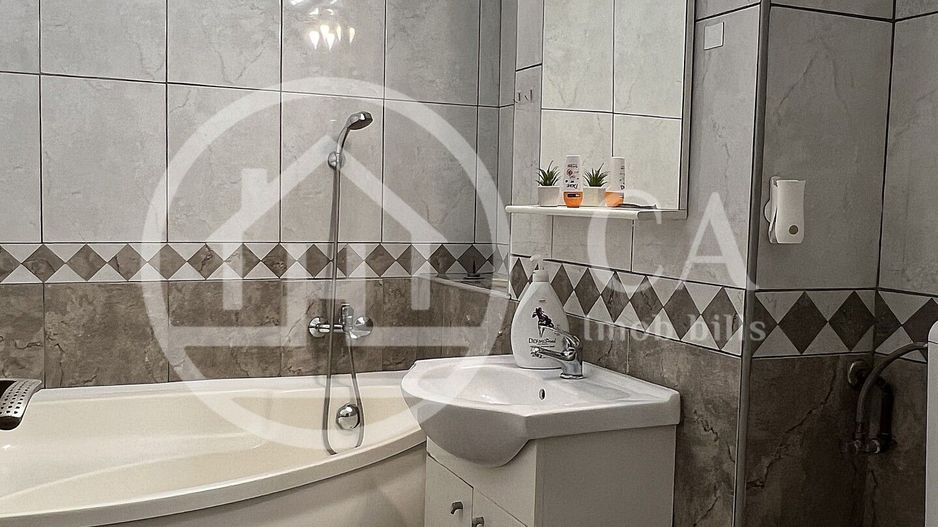 Apartament cu 3 camere de inchiriat in Rogerius Oradea - Poză 12