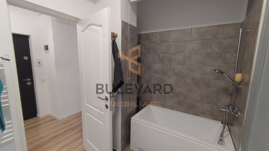 Apartament cu 3 camere+ parcare, zona Terra! - Poză 6