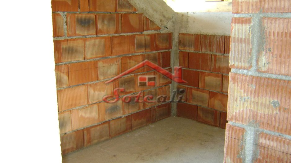 Casă Nouă de Vânzare în Cornu de Jos - Poză 9