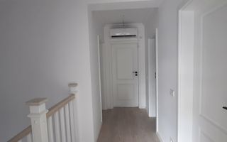 Duplex frumos cu arhitectura mediteraneana - Poză 14