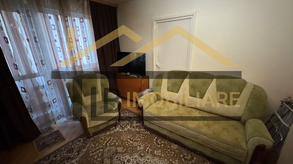 Apartament cu 3 camere, 50 mp, Zona Dambu Pietros - Poză 2