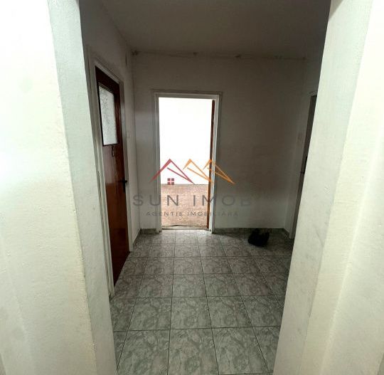 De inchiriat, apartament 2 camere, decomandat, zona ultracentrala - Poză 4