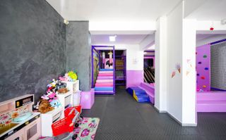PRELUARE AFACERE - LOC DE JOACA SI PETRECERI PENTRU COPII - Poză 1