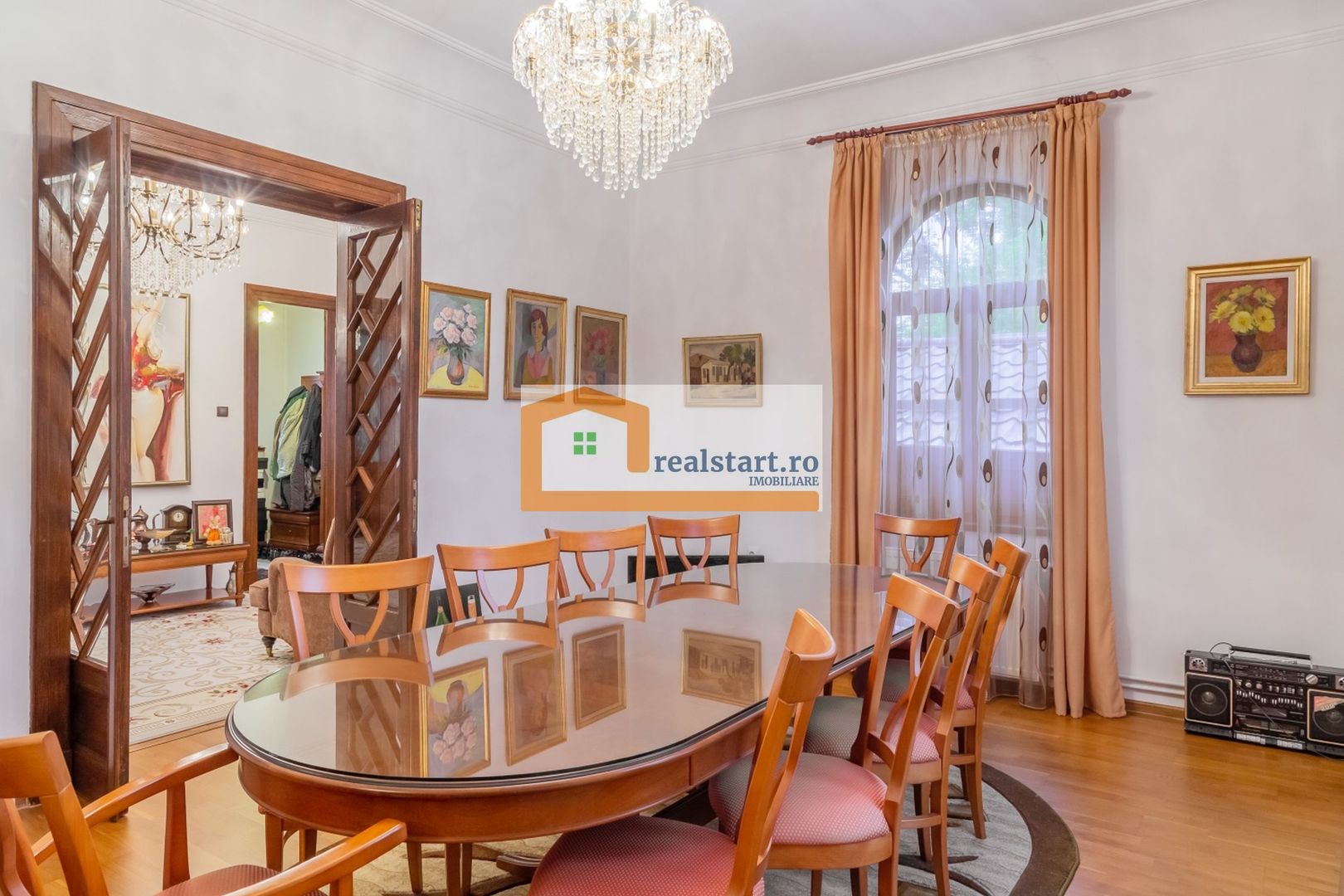 Investitie, 1400mp teren + cladiri, intre parcuri, metrou - Poză 7