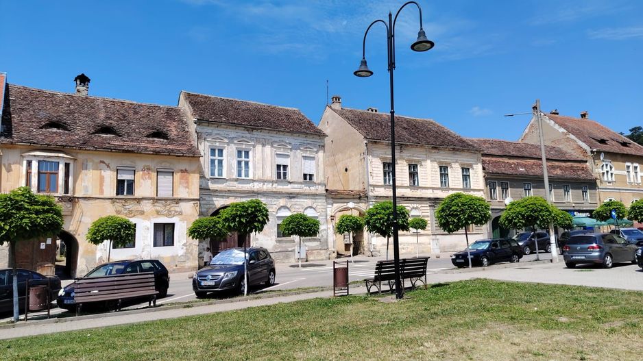 De vânzare apartament la casă, Piața Republicii, Agnita - Poză 2