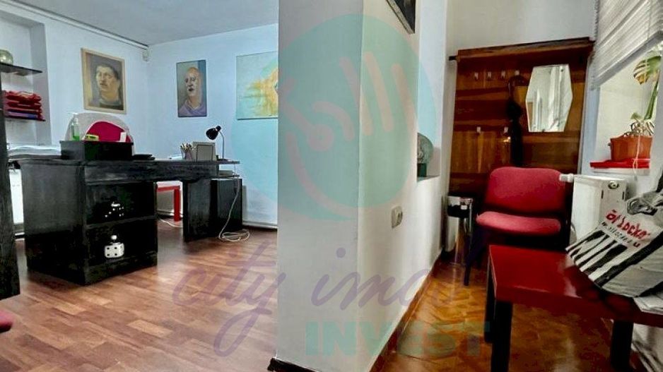 IMOBIL RENOVAT CU CURTE PROPRIE- ROND COSBUC - Poză 8