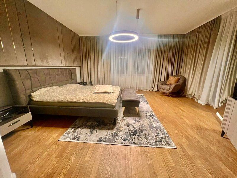 vila 7 camere in complex residential Pipera - Poză 1