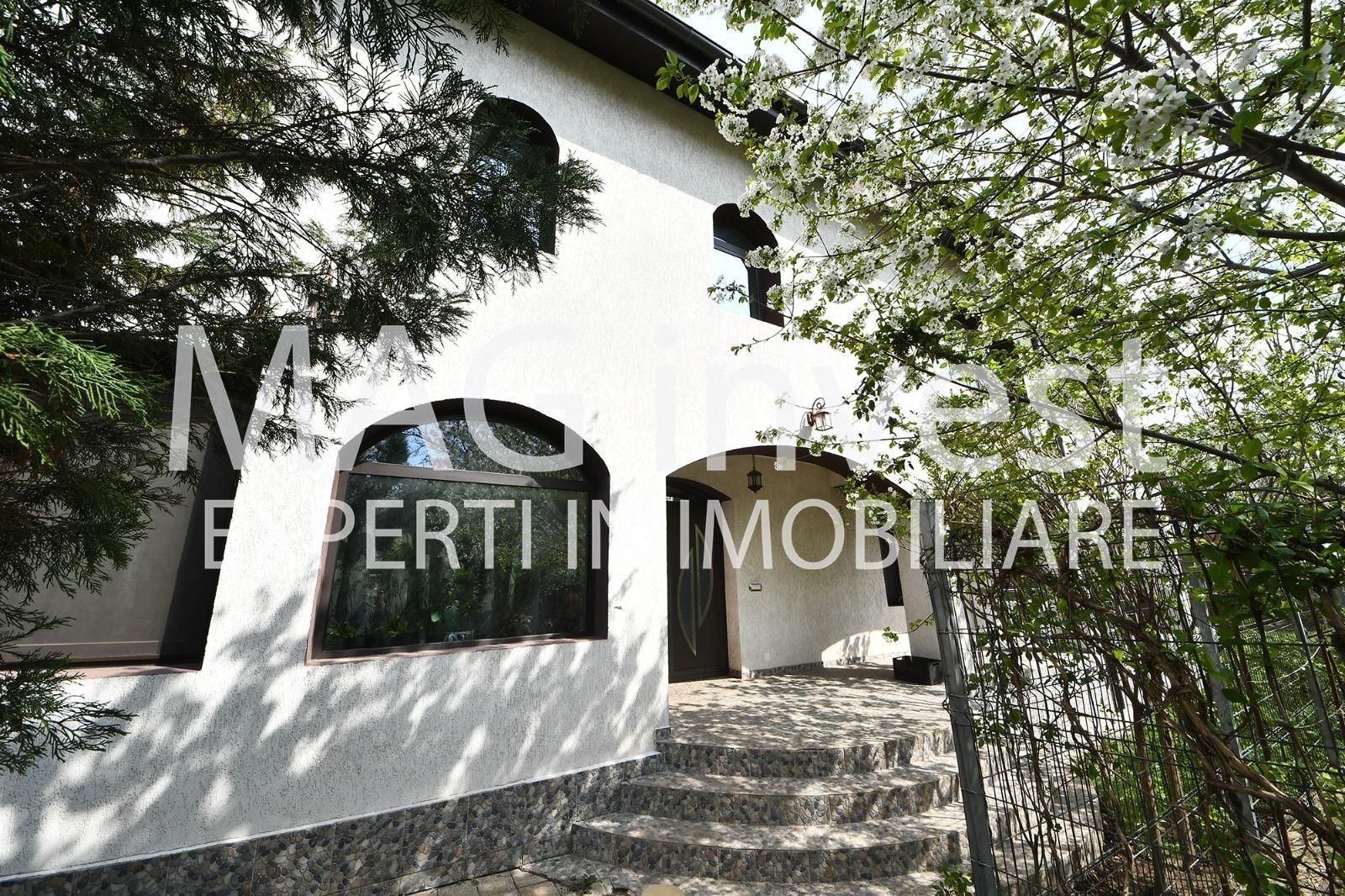 Vila deosebită - vânzare în exclusivitate - Galati, zona Brico -Penny - Poză 2