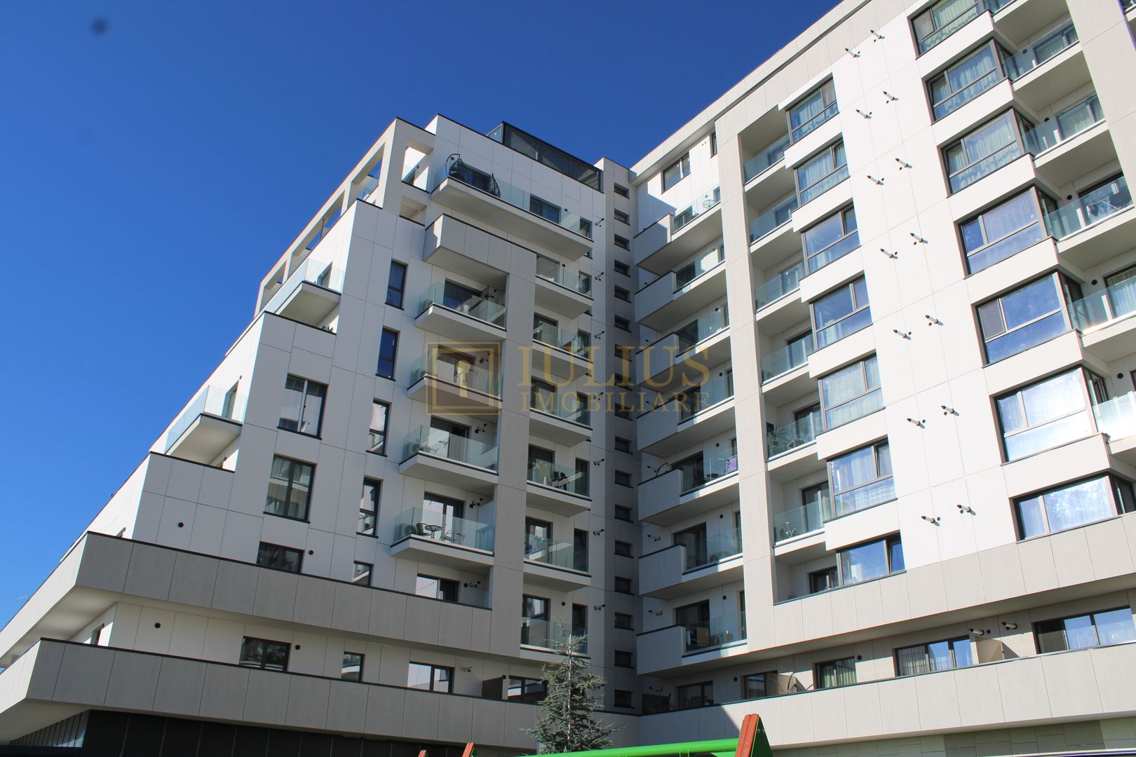Modern amenajat, zona de nord - Campeador. - Poză 1