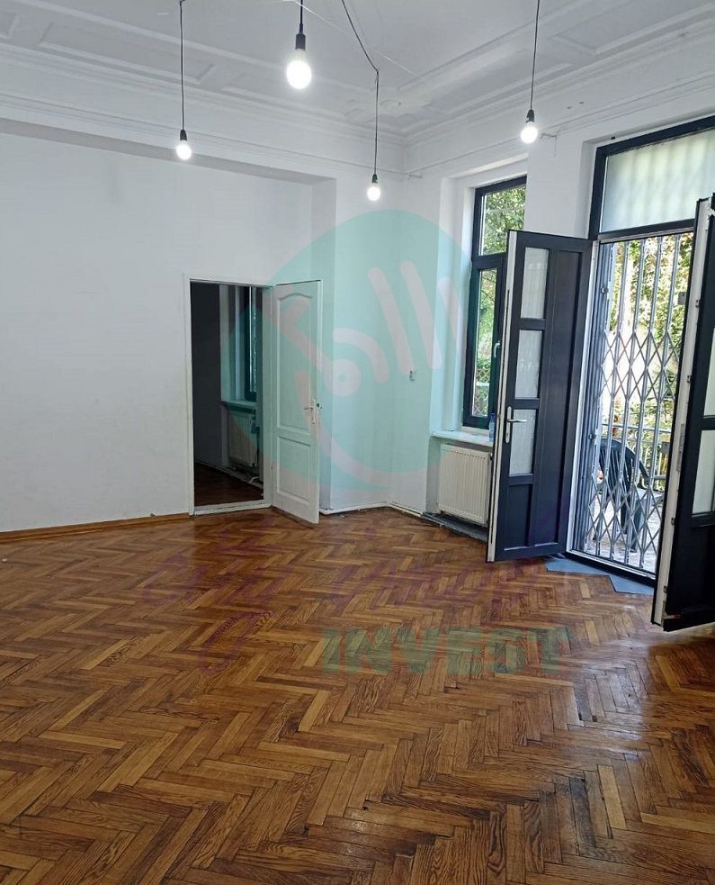 Parter in vila cu terasa de 10 mp - Poză 2