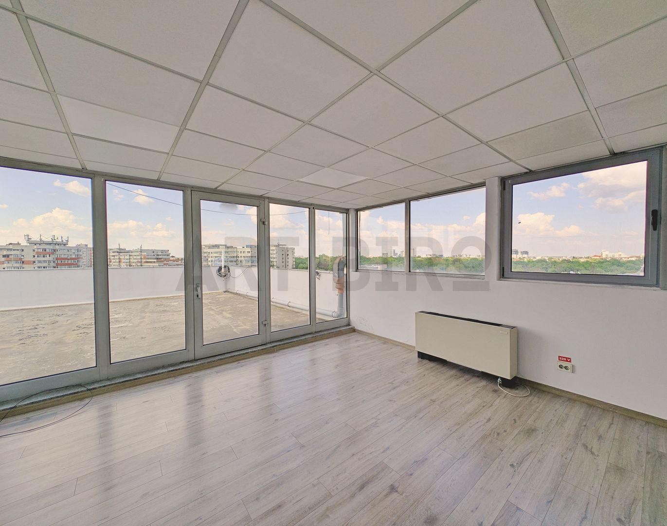 Zero comision, 45mp birou versatil Piata Victoriei, 10' metrou - Poză 1