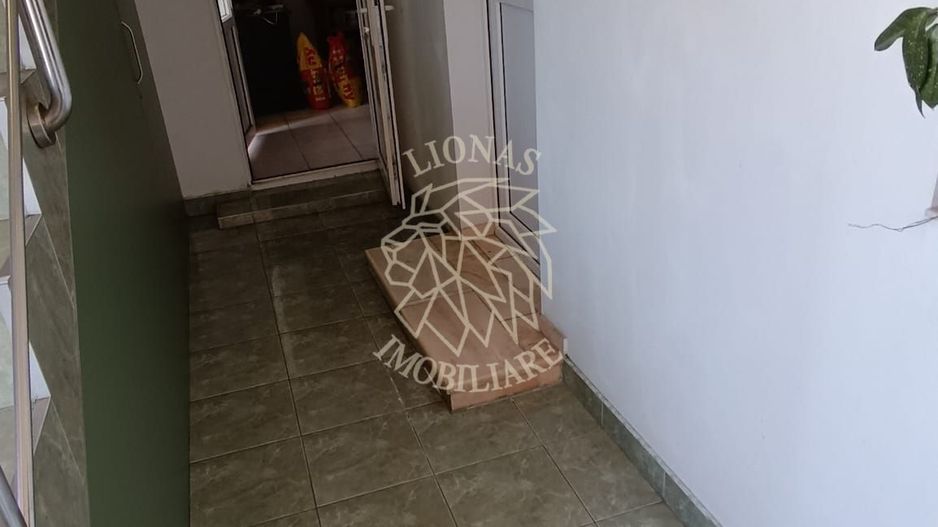 Spatiu comercial 140 mp-teren 1600 mp-ideal cabinet/magazin-Cetatii - Poză 4