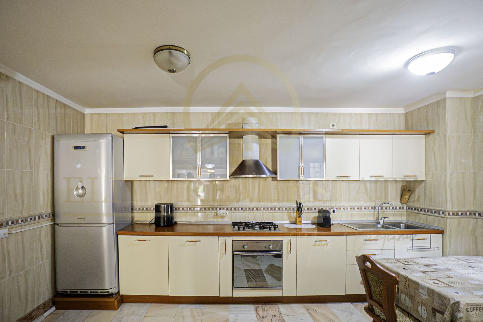 Pensiune/Aparthotel in Faleza Nord, 11 camere, Investitie cu potential - Poză 4
