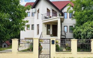 Casă Spațioasă cu 2 Apartamente | Teren 1.100 mp | Marghita - Poză 1