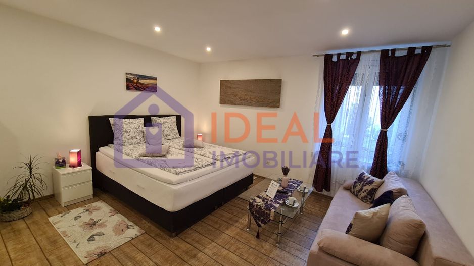 Garsonieră de vânzare - zona ultracentrală - Poză 1