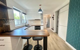 Casa la cheie, curte individuala, jaluzele electrice, aer conditionat - Poză 1