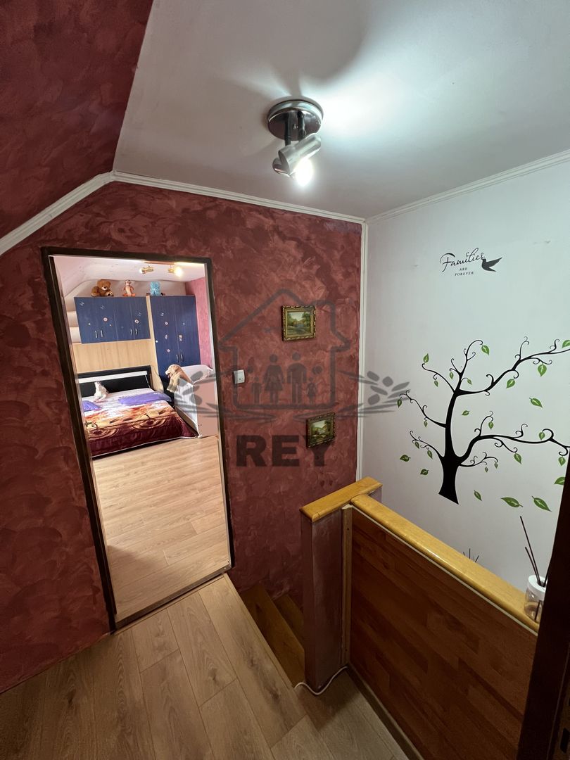 De vanzare- Apartament 3 camere str Luptei - Poză 7