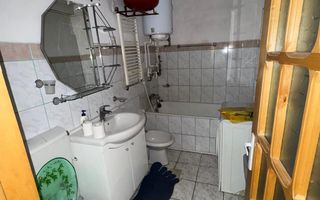 vand casa zona Biserica Noua , P+ET 1 - Poză 3