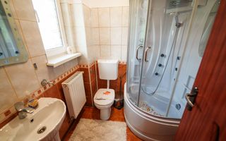 Oaza de liniste in Bariera Valcii – casa P+1 cu terasa, curte si acces securizat - Poză 7