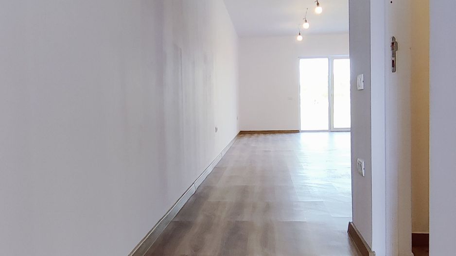 DUPLEX CERNETEAZ  140 MP UTILI + TEREN 570 MP - Poză 8