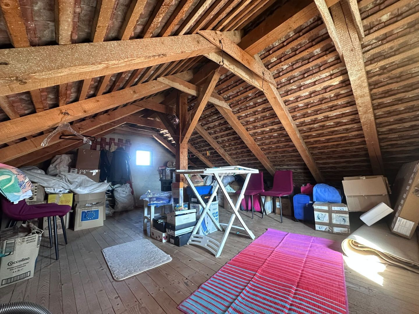 Apartament 3 camere decomandat  78 mp pivnita curte  in zona Centrala - Poză 12