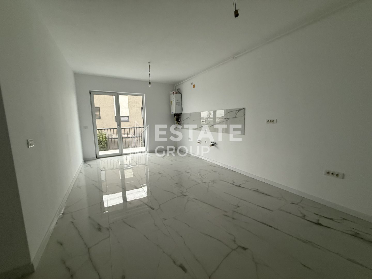 Apartament cu 3 camere in Dumbravita - Poză 3