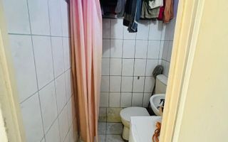 Garsoniera in zona Rogerius - Poză 3