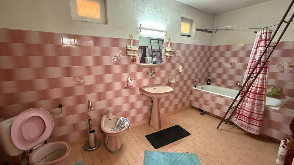 Casa de vanzare, Medias - Poză 15