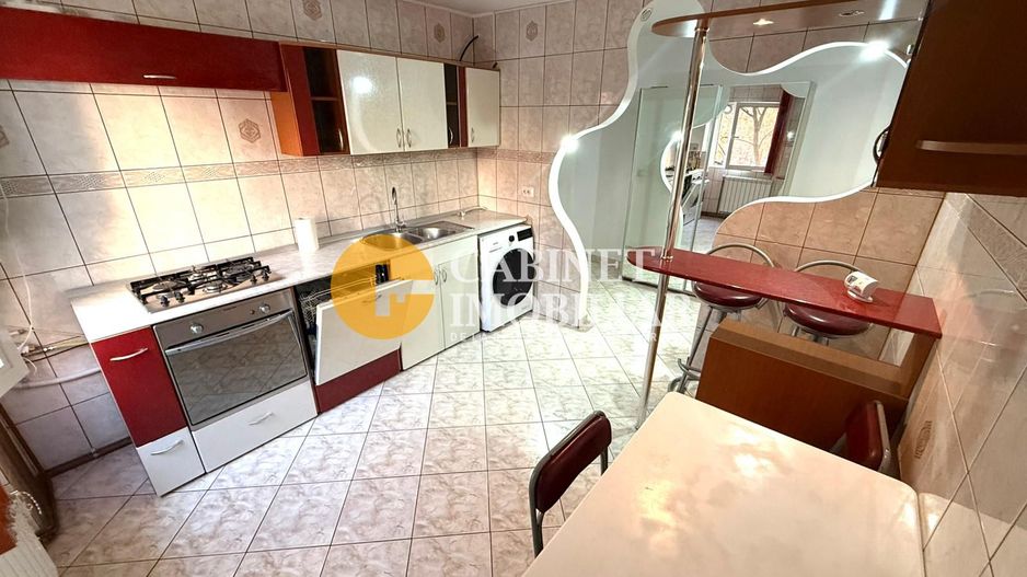 3 Camere - Etaj 1 - Rond Podu Ros - Poză 2