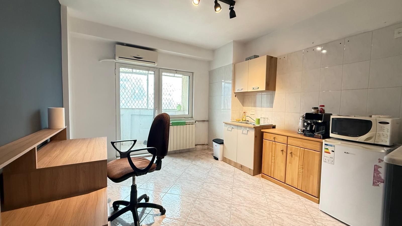 2 CAMERE BULEVARDUL BUREBISTA - Poză 2