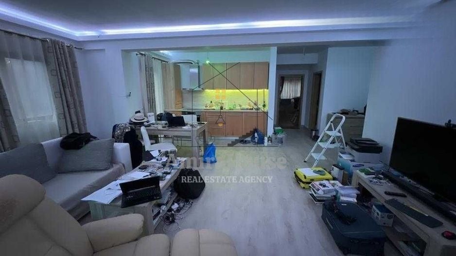 Apartament 4 camere, 90 mp, parcare, finisat, cartier Europa - Poză 3