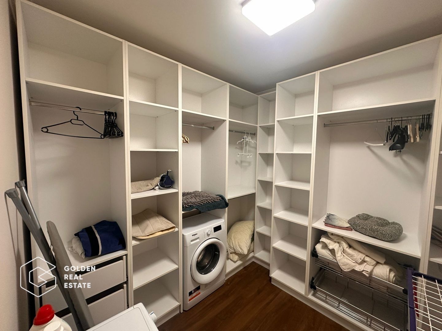 Apartament premium, zona Subcetate, 3 camere, 2 bai, loc parcare, sala, piscina - Poză 14