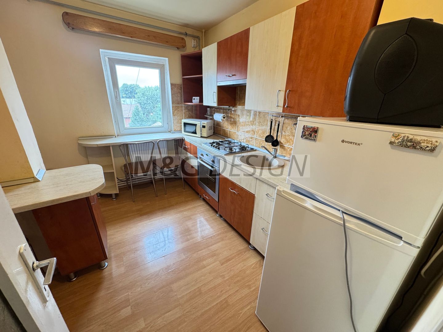 2 camere decomandat etaj 2 zona Sagului - CENTRALA PROPRIE - Poză 2