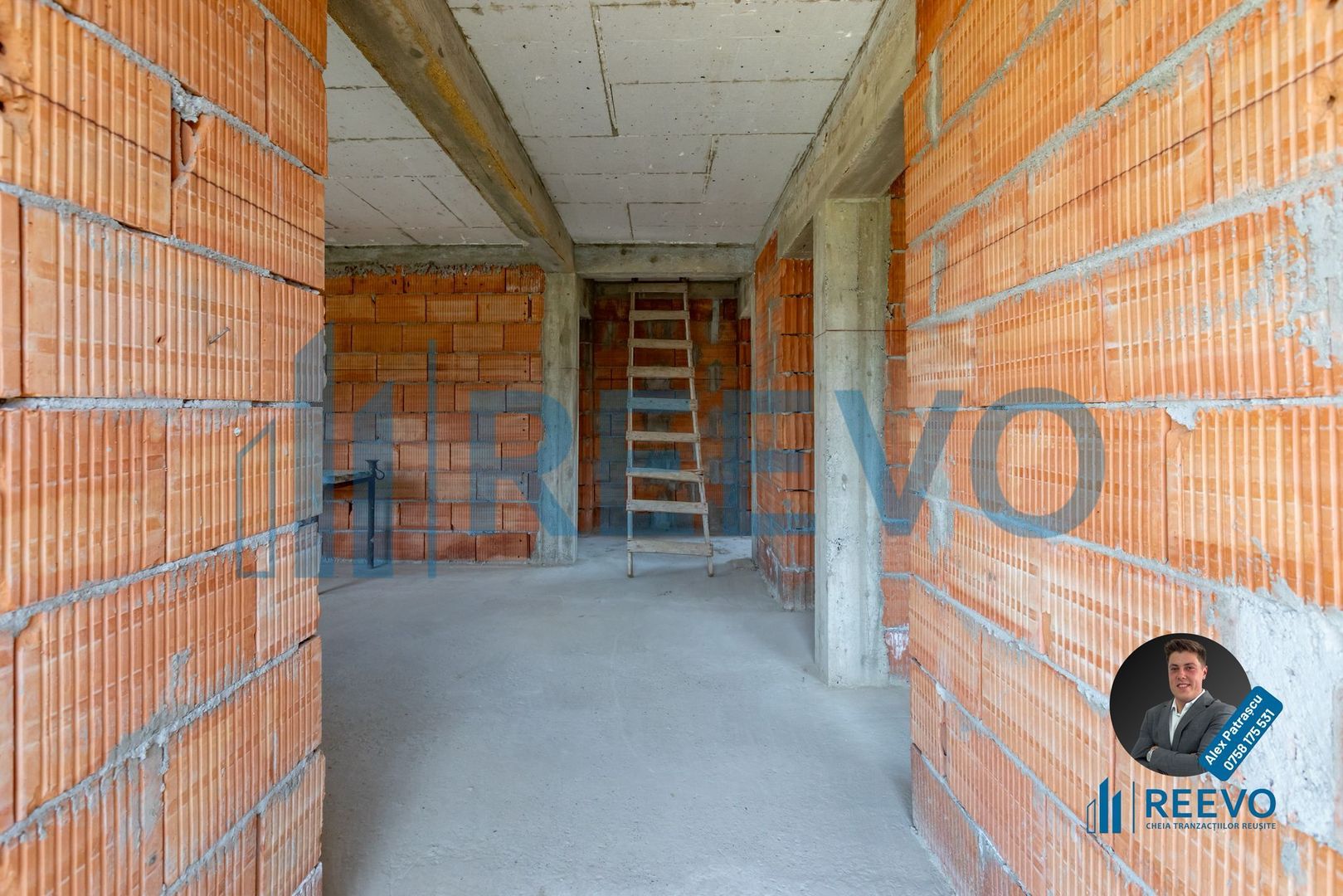 Casă la roșu, Hemeiuș ! - Poză 9