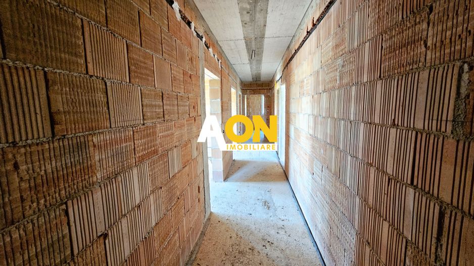 Casa la rosu, 3 camere, terasa, garaj, toate utilitatile, Micesti - Poză 6