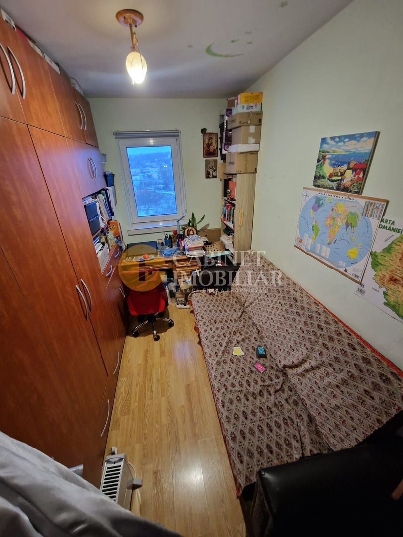 3 Camere Decomandat- Etaj intermediar+ Loc de parcare- Zona Alexandru cel Bun - Poză 3