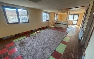 Casă spațioasă P+M în Șelimbăr – ideală pentru locuit sau investiție - Poză 5